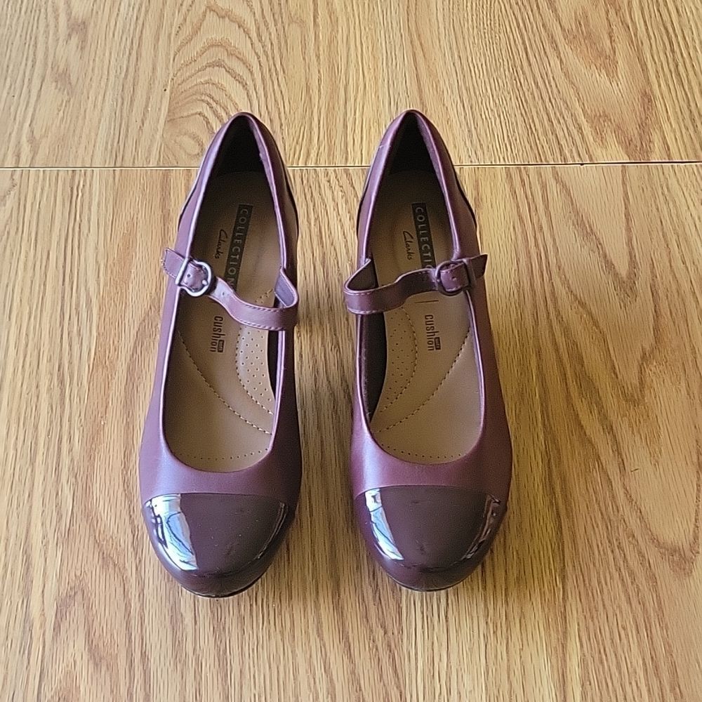 clanks collection high heels size 7M burgundy